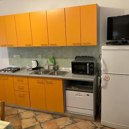 Pranic Apartment Vir